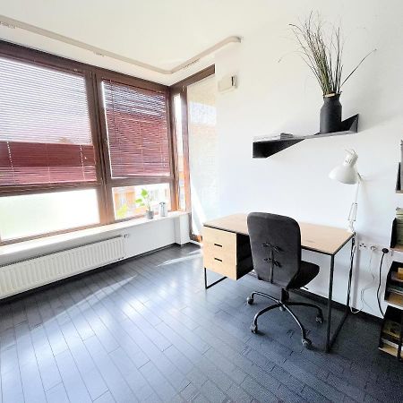 Przestronny Apartament W Centrum Poznania - Stare Miasto Luaran gambar