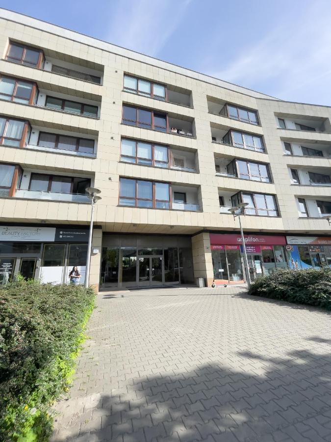 Przestronny Apartament W Centrum Poznania - Stare Miasto Luaran gambar