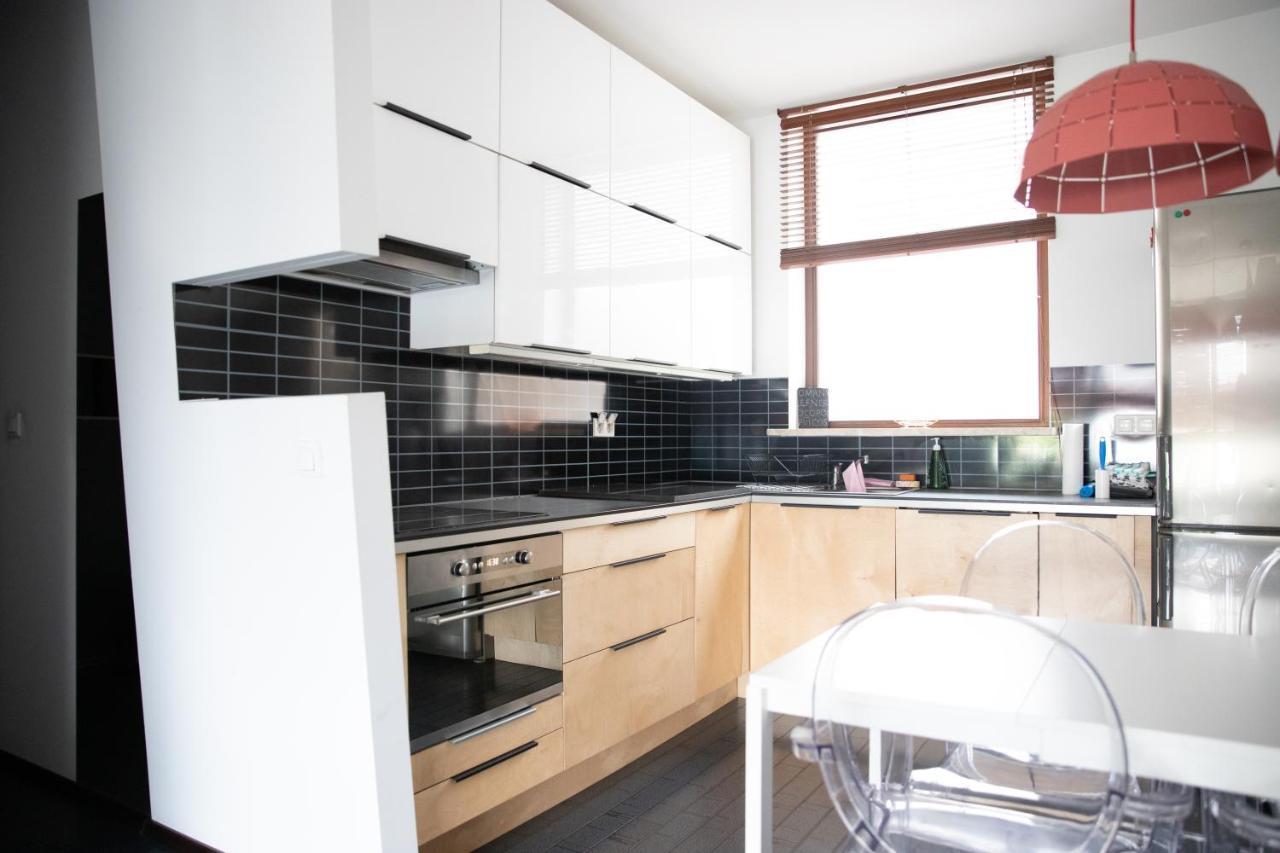 Przestronny Apartament W Centrum Poznania - Stare Miasto Luaran gambar